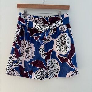 NWT Weekend MaxMara Blue and White Floral Shorts Cafila